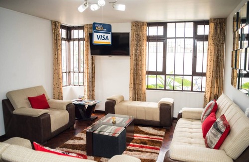 Jose Luis Bustamante y Rivero Villa | Wonderful private house in downtown