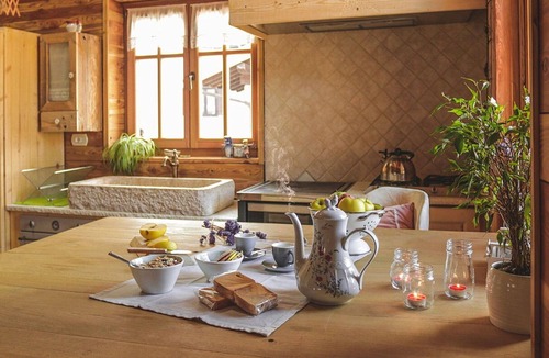 Frassilongo House | Wonderful villa for 6 guests with WIFI, TV, terrace, pets allowed and panoramic view
