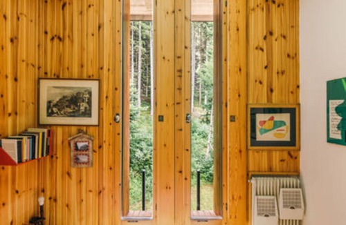 Palu House | WOODEN FLAT WITH FOREST VIEW