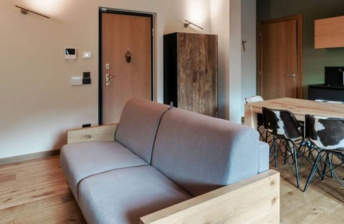 Temu Apartment | Woodpecker's Chalet - Studio Apartment, Sleeps 3