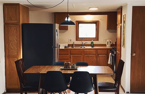 Woods Bay House | Woods Bay Get-A-Way! Public Lake Access