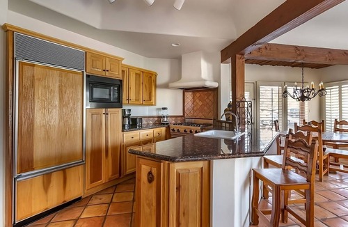 Cave Creek Hotel | Your Cave Creek Retreat! Swimming Pool, Free Parking, Full Kitchen!