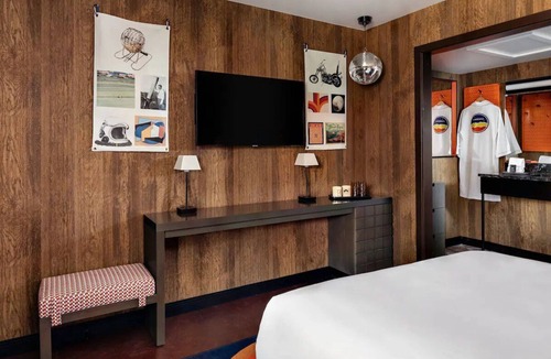 Flagstaff Hotel | Your Gateway to Northern Arizona’s Best Destinations | Outdoor Pool & Parking