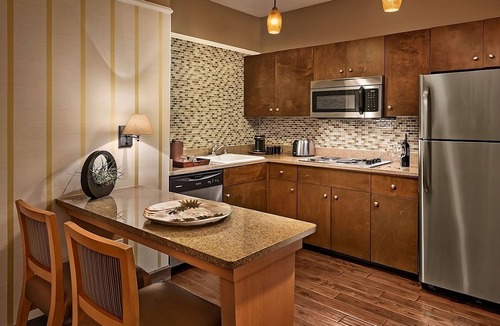 Gainey Village Villas Hotel | Your Gateway to Scottsdale's Wonders: Elegant Suites Await! Paws Friendly, Pool