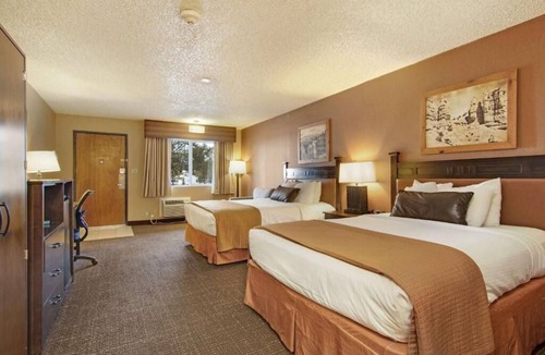Bryce Canyon Hotel | Your Home Away from Home! Free Breakfast, Free Parking, Swimming Pool!