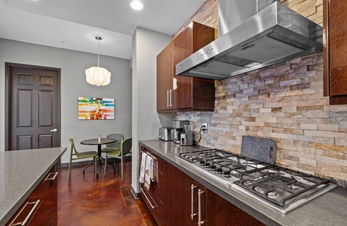 Talon Retreat House | Your Luxury Grayhawk Getaway In Gated Avian Community