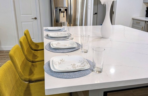 Phoenix House | Your Scottsdale Oasis Awaits Spacious 5-bed home in brilliant Scottsdale AC WiFi