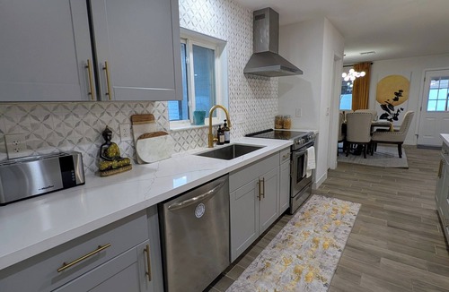 Phoenix House | Your Scottsdale Oasis Awaits Spacious 5-bed home in brilliant Scottsdale AC WiFi