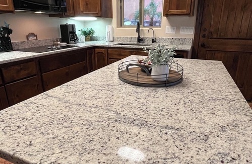 Foothills House | Yuma Foothills Paradise with RV-Hookup, Wi-Fi, AC and more! Pet friendly, too!
