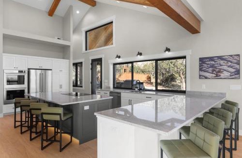 Orderville House | Zion Luxury Estate, Hot Tub, Theater & Fire Pits