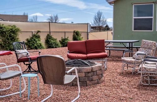 Kanab House | Zionab #A- Great backyard w/firepit, comfortable home