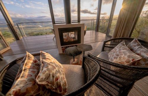 Ulundi Cabin | Zulu Rock Lodge - Babanango Game Reserve