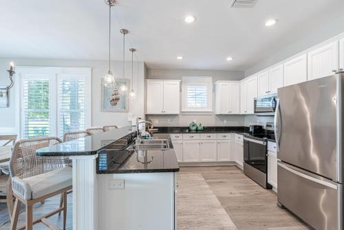 1283 Laurel Grove