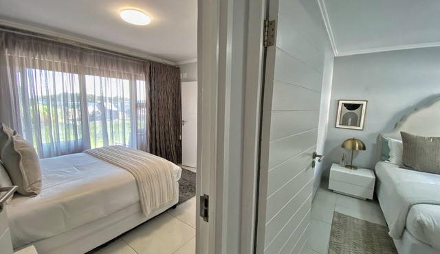 2-bedroom apartment in pleasant uMhlanga with AC and fitness room