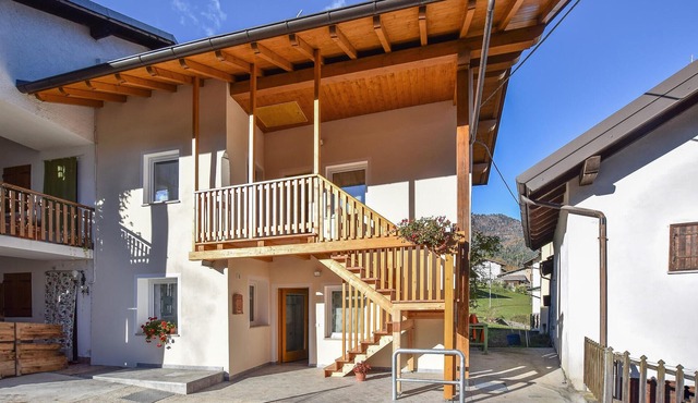 2 bedroom gorgeous home in Lamon