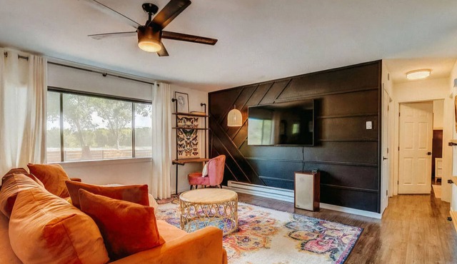 3-bedroom pet friendly Lake home in amazing Prescott with WiFi. Enjoy your stay