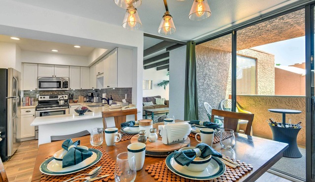 3 Mi to Old Town: Scottsdale Condo w/Pool & Lake