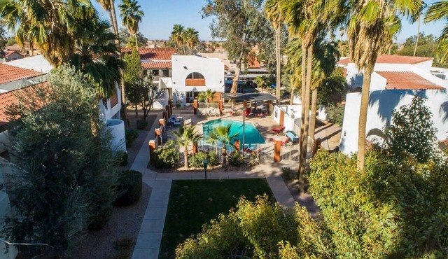 34B- Modern studio condo heated pool and dog park