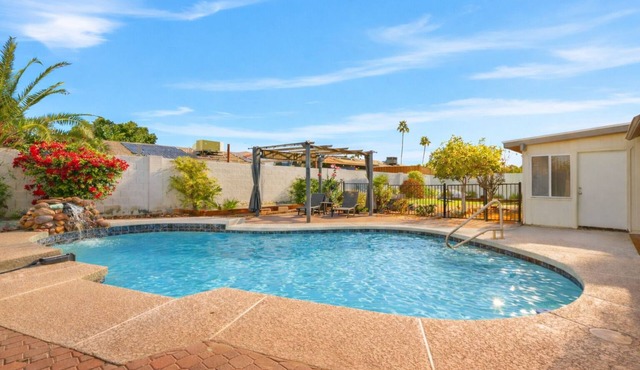 3BR Home w/Saltwater Pool & Firepit Near Westgate and State Farm Stadium