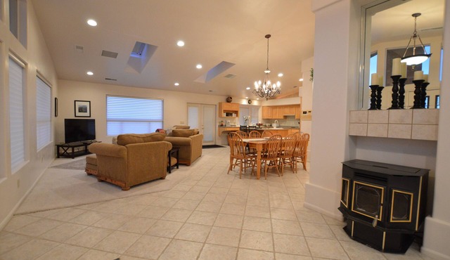 4 Bedroom 3 Bath Home close to Antelope Canyon, Horseshoe Bend and Lake Powell!