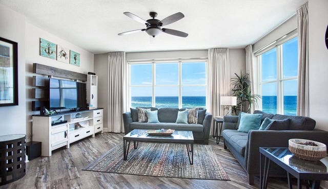 4 Complimentary Beach Chairs! Aqua 601 Oceanfront-3 Balconies! Sleeps 8+Clean