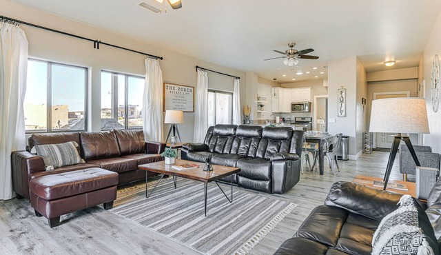 4 Mi to Lake Powell: Retreat w/ Game Room!