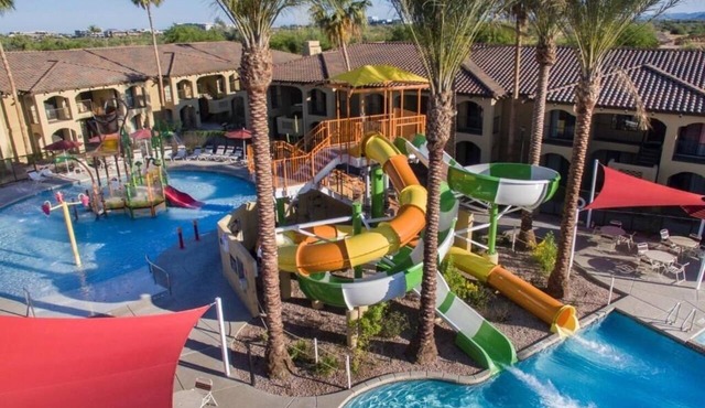 4 Spacious Villas with Full Kitchen & Balcony l Splash Pool & Resort Amenities