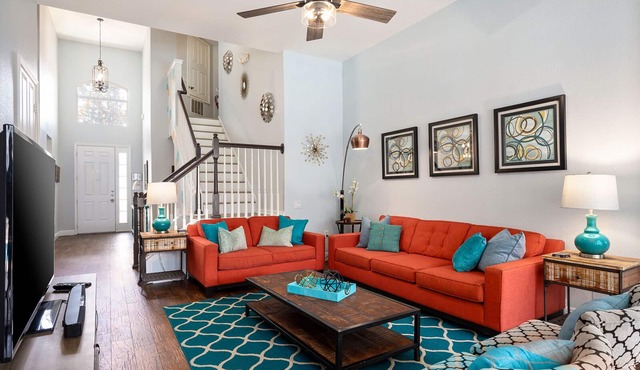 5/5 Pool home with AC game room & themed rooms in Windsor Hills-5 mins to Disney