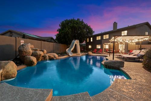 5 Bedroom 4 Bath Boutique Home PREMIUM LOCATION + heated pool option