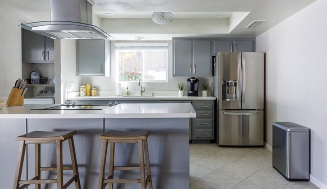 5 Star Scottsdale Home: Cleanliness & Hospitality!