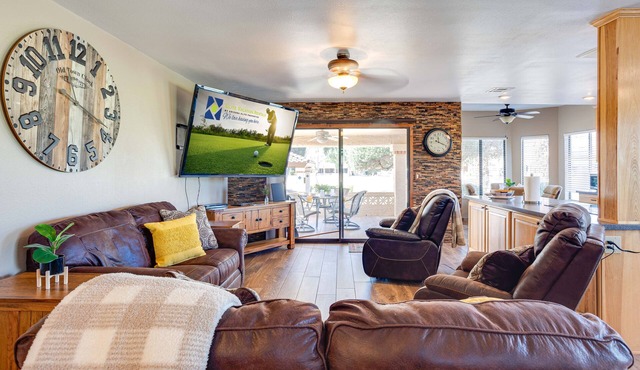 55+ Relax at Fountain of the Sun, Golf Views