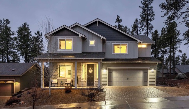 5BR Flagstaff Forest Home Mountain Retreat
