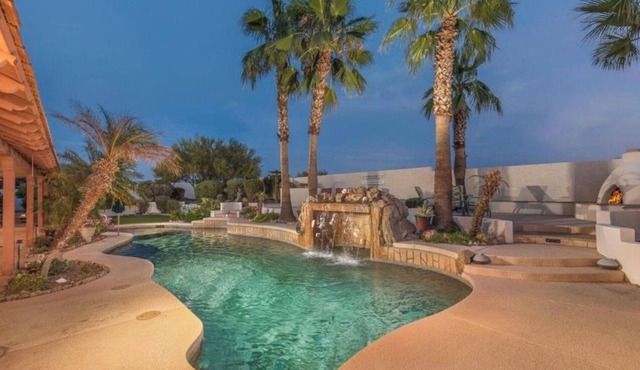 6-bedroom home with pool in charming Gold Canyon