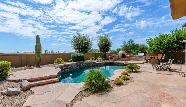 A Fountain Hills Gem, Pool, BBQ, Fireplace, Bar, Views!