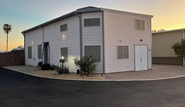 A golf course runs through it! Beautiful 2 bed 2.5 bath Happy Trails Resort