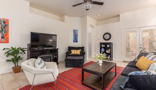 Ahwatukee/Foothills-Golfer's Paradise! Desert Vacation Retreat/Gated Community!