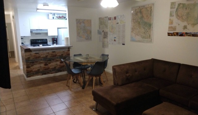 Amazing Huge, 3BD 2BA Private Safe Apt.