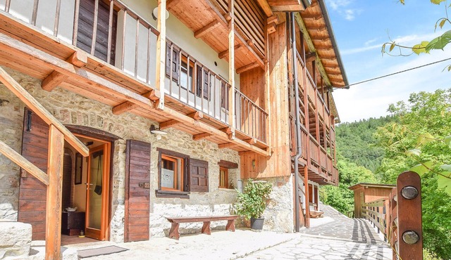 Amazing home in San Donato di Lamon BL with sauna