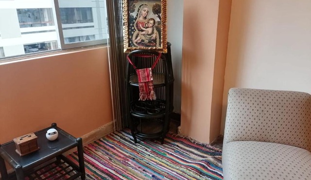 Amplio, bonito, clásico Departamento en San Isidro