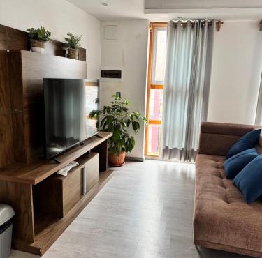 Apartamento céntrico con cochera, Puno