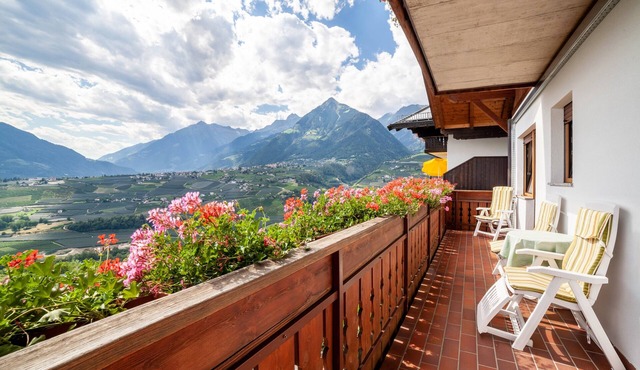 Apartment "Gartenheim Maria" with Mountain View, Shared Pool & Wi-Fi