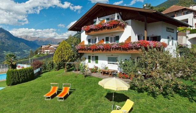 Apartment 'Haus Bernhard A' with Mountain View, Balcony and Wi-Fi