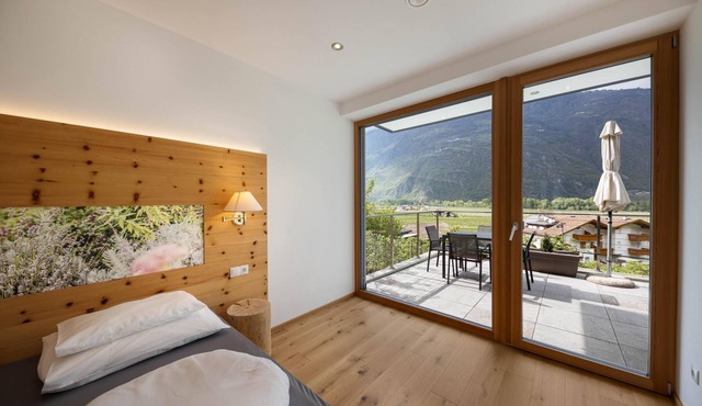 Apartment “Linea Palus” with Mountain View, Pool, Wi-Fi, Terrace, Garden & Sauna
