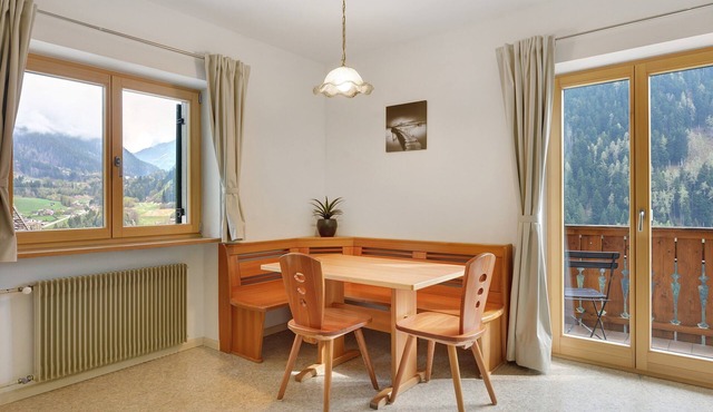 Apartment "Unterzerunhof" with Mountain View, Shared Terrace, and Wi-Fi