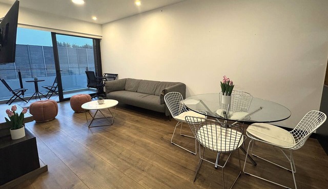 Aparts4Days 1-Bedroom Apartment with Gym & Heated Pool in San Isidro, Near the Lima Golf Club