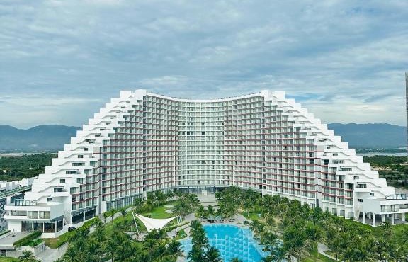 Arena Cam Ranh Hotel