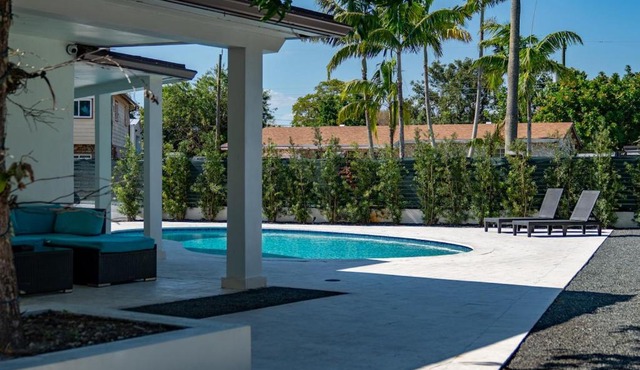 Baby Camellia Modern, Luxurious And Spacious House