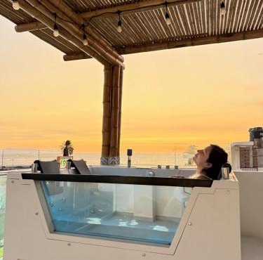 Ballestas Suite