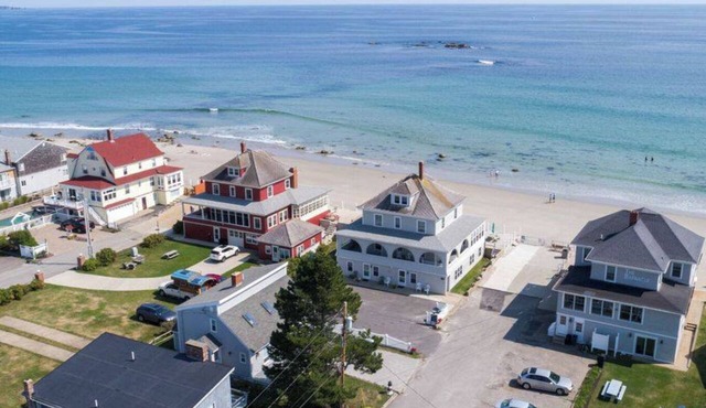 Beachfront 7-bedroom house in Wells perfect for family getaways