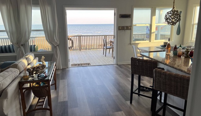 Beachfront Home! Ready for the summer!
